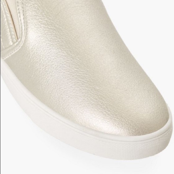 NWT Alice Sneaker - Picture 4 of 5